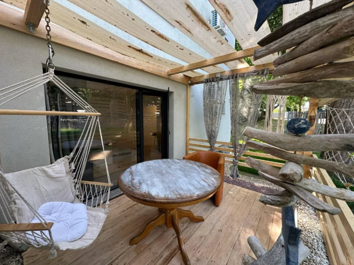 Pensiunea Blues House - Pensiune in Venus - terasa camera clapton